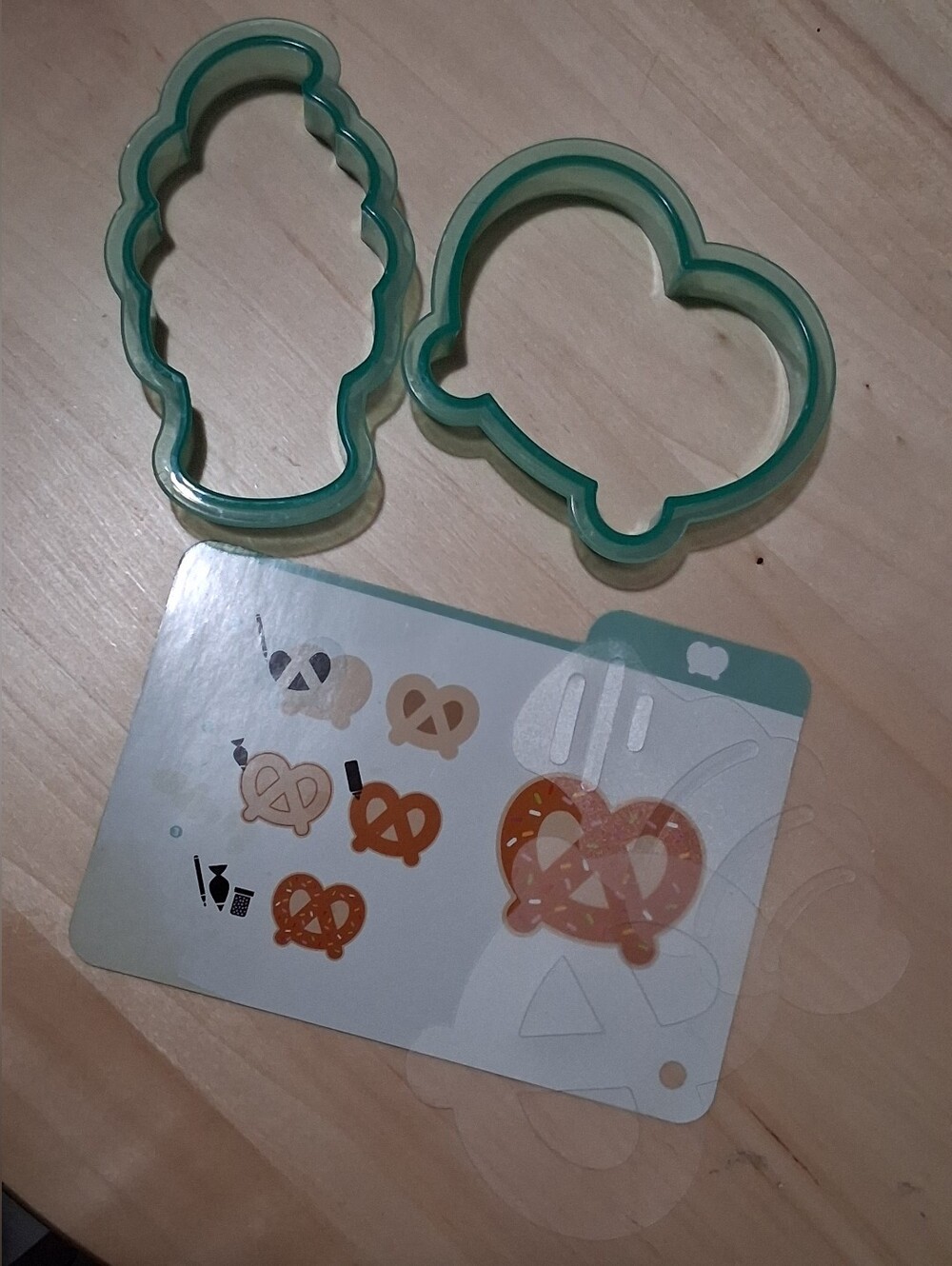 Pretzel And Ice Cream Cookie Cutter And Stencil